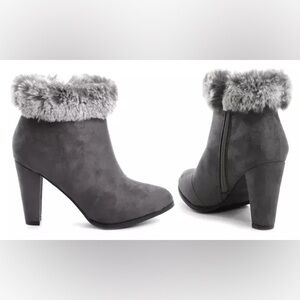 Catherine Malandrino Gray Suede Ankle Boots Size 7.5 - Like New